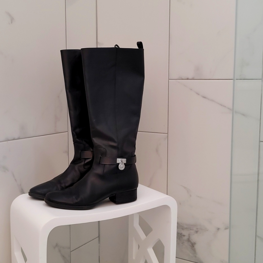 MICHEAL KORS RYAN BOOTS, black leather boots.